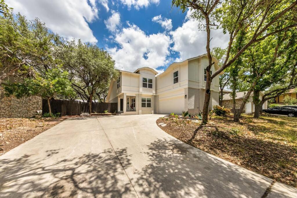 Elite Retreat At La Cantera, 6 Flags, The Rim, Utsa, Seaworld - Casa Glam Sa Сasa de vacaciones *